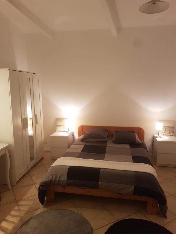 Maison Bord De Vitrolles (Bouches-du-Rhone)
